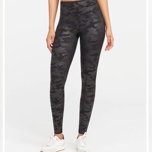 NWT Spanx Faux Leather Leggings